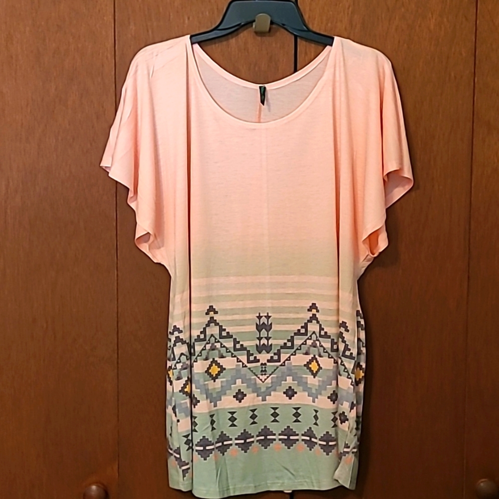 NWOT Poliana Plus peach top aztec design in green, orange & dark gray  Sz 2X